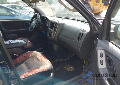 2004 Ford Escape Xlt из США, поврежденный, VIN 1FMCU931X4DA13133